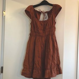 NWT anthropologie brown linen peasant dress, open tie back Small
